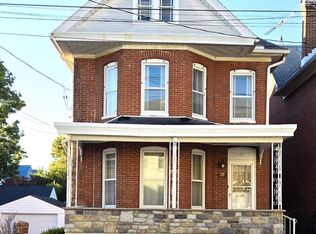28 S Grant St, Waynesboro, PA 17268