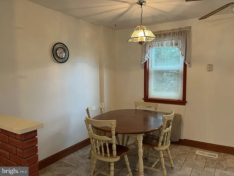 3584 Dows Rd — Photo 45