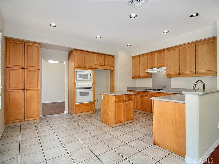 4597 El Capitan Pl — Photo 12