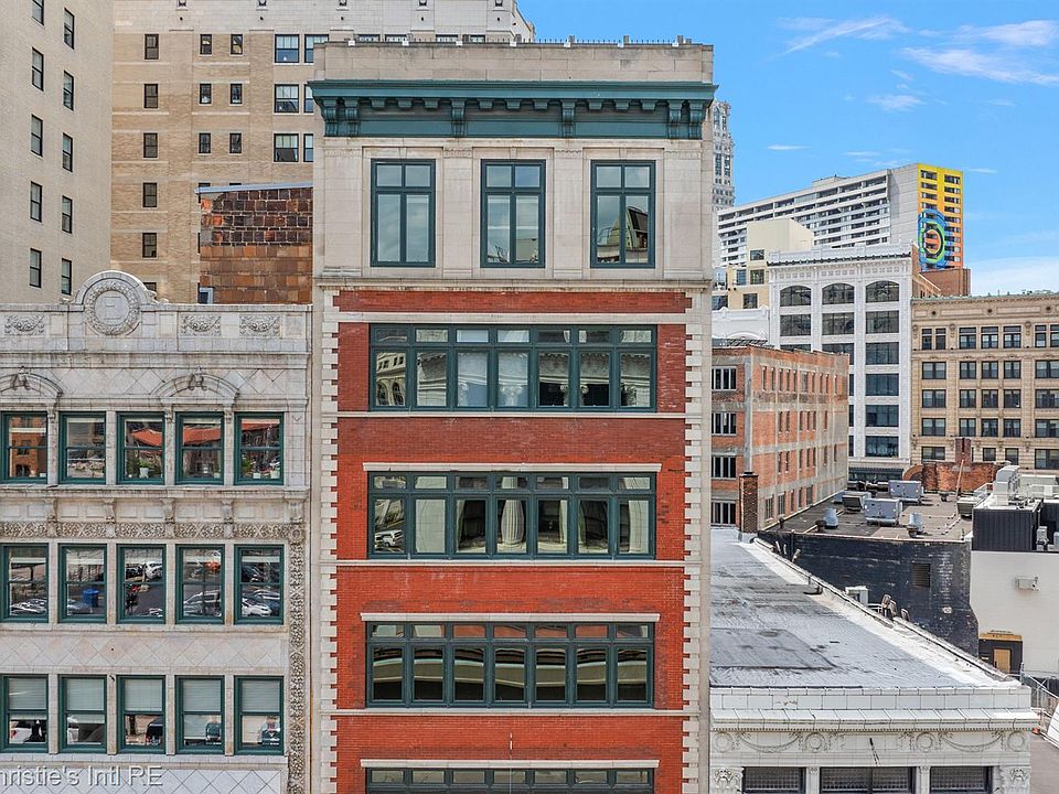 1st image of 1529 Broadway St #400