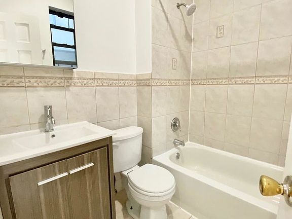 2nd image of 651 Marcy Ave Penthouse 3