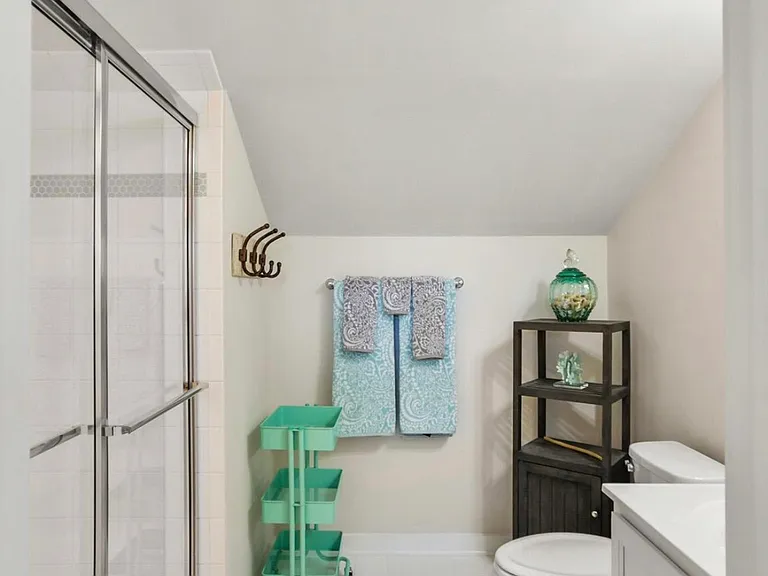 3321 Stone Barn Dr — Photo 36