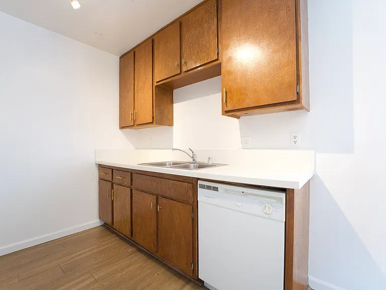 317 N 4th St #110 — Photo 9