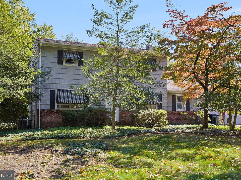 1st image of 44 Nassau Pl