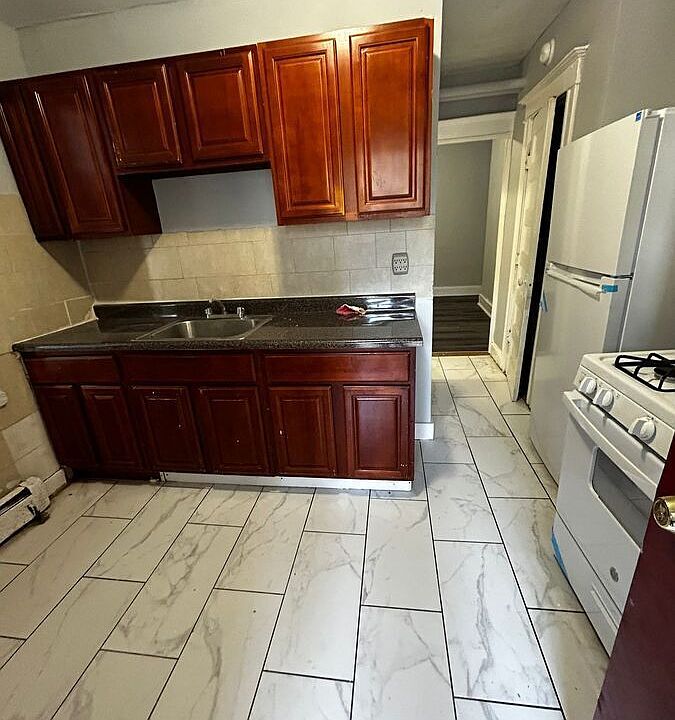 1st image of 67 Van Cortlandt Park Ave #2