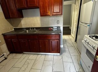 67 Van Cortlandt Park Ave #2, Yonkers, NY 10701