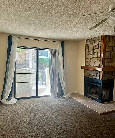 922 S Walden St #102 — Photo 2