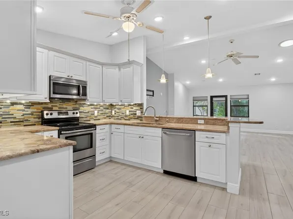 5365 Governors Dr, Fort Myers, FL 33907