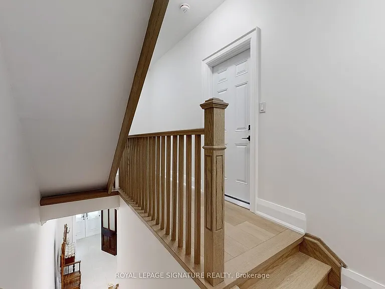 28 Beaconsfield Ave #3 — Photo 4