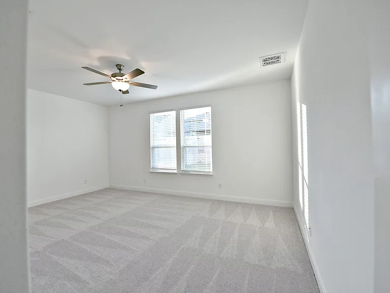517 Scooter St — Photo 11