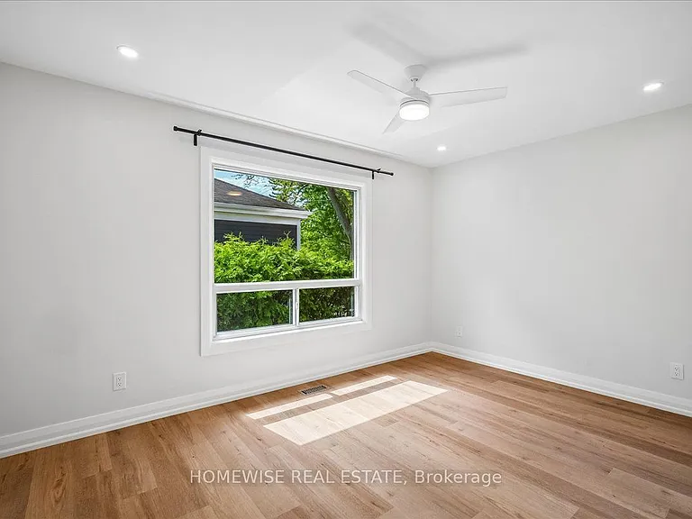 2182 Courtland Dr — Photo 17