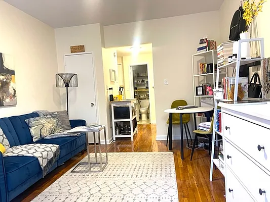 Rented by Oxford Property Group | media 8