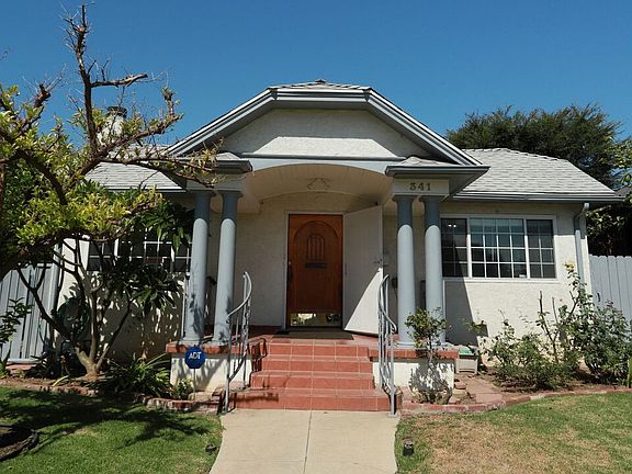 3rd image of 341 N Lucerne Blvd