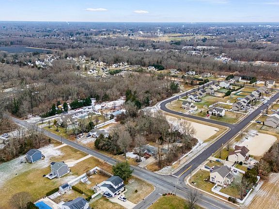 5th image of 866 N Brewster Rd