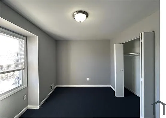 409 Berkshire Ct — Photo 6