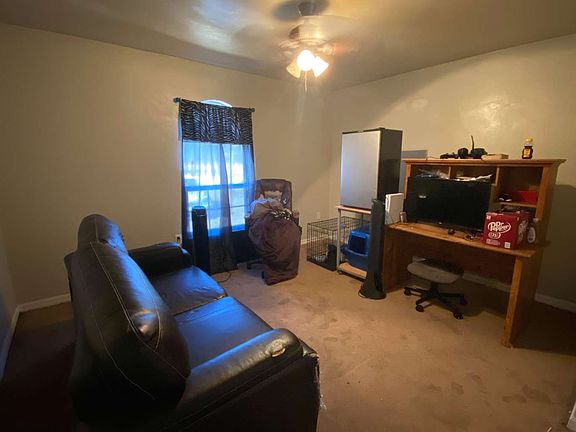 4th image of 145 NW Argonaut Way