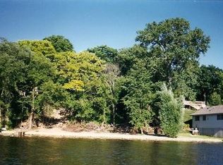 26220 W Spring Grove Rd, Antioch, IL 60002