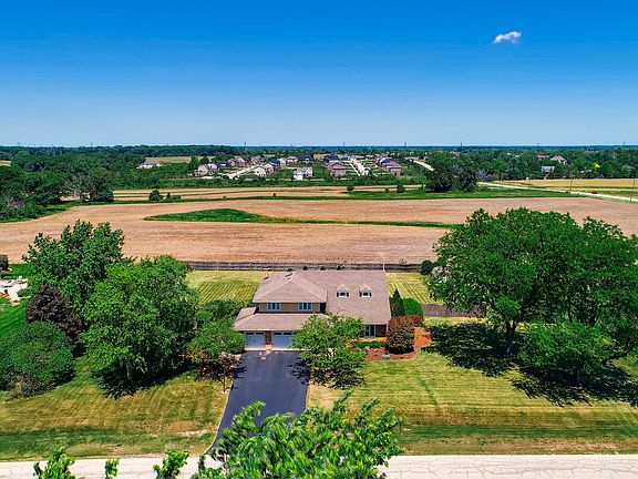 2nd image of 14848 Glen Wood Ln