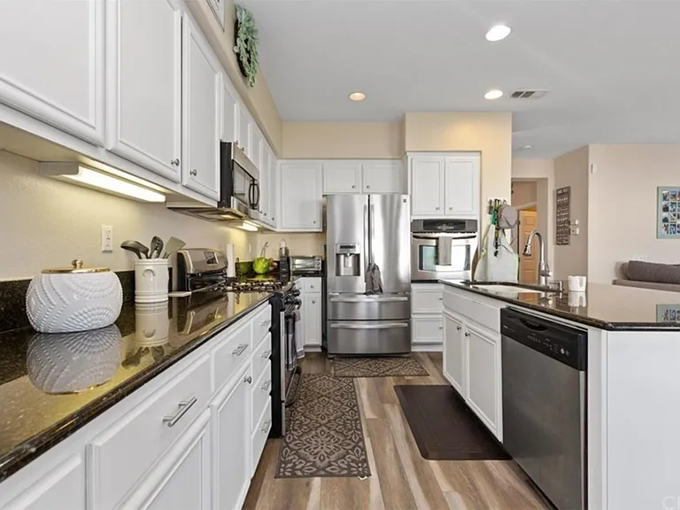 13558 Deluvina Ct — Photo 19