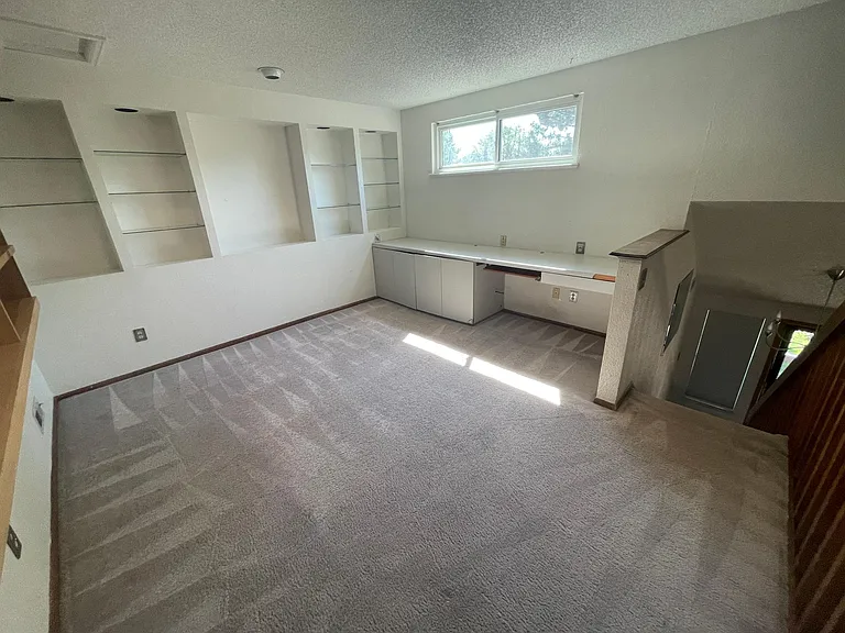 6207 Willow Ln — Photo 10