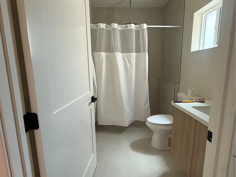 7826 Kyle St — Photo 5
