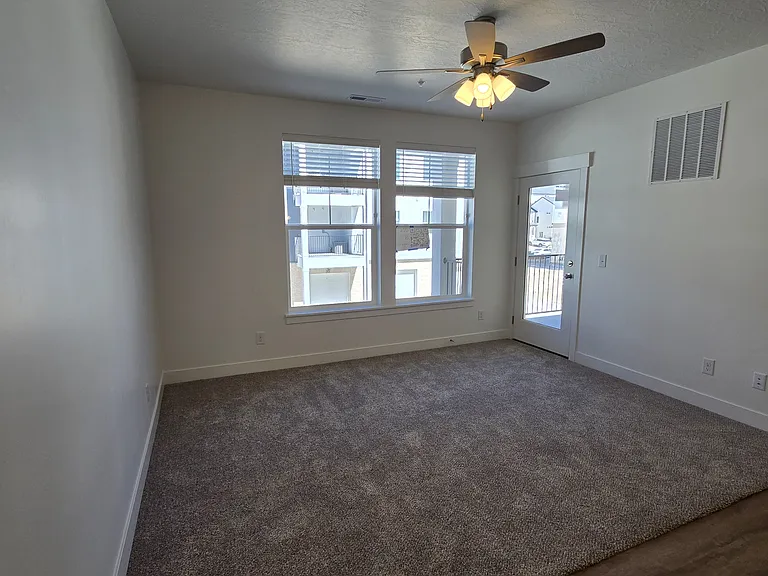 4668 S Olive Ave #201 — Photo 16
