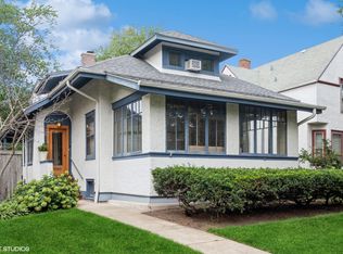 2120 W Lunt Ave, Chicago, IL 60645