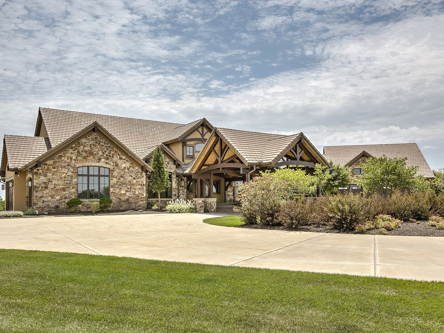 4571 W 223rd St, Bucyrus, KS 66013 Zillow