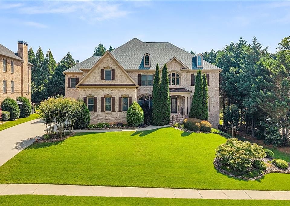 1st image of 2122 Hunters Green Dr