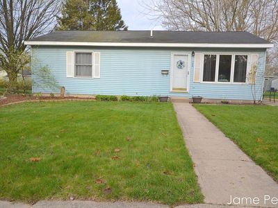 705 S Cedar St, Greenville, MI, 48838