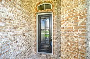 4 bed, 3.5 bath, 3062 sqft, $4,000 — Photo 2