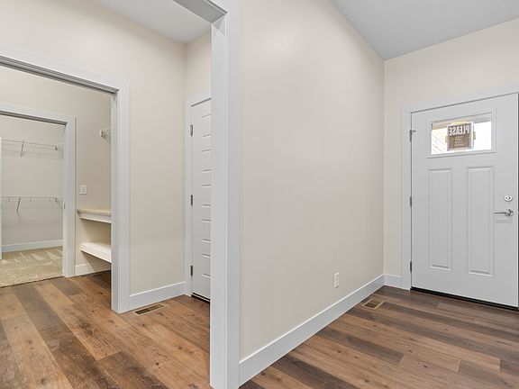 2nd image of 35 Frank Ct