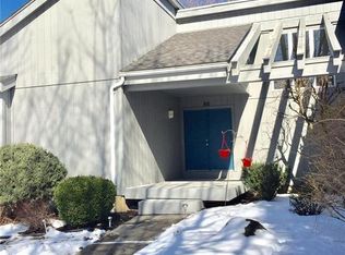 80 Buttonwood Ct, East Amherst, NY 14051