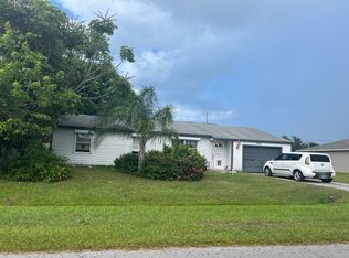 2084 SE Joyner Cir, Port Saint Lucie, FL 34952