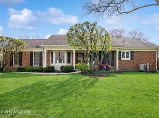 2056 Coldspring Rd, Arlington Heights, IL 60004