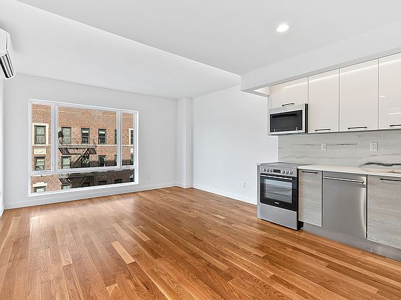 3rd image of 50 Clarkson Ave #106