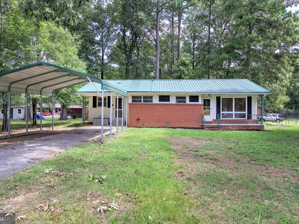 113 Burton Dr, Calhoun, GA 30701