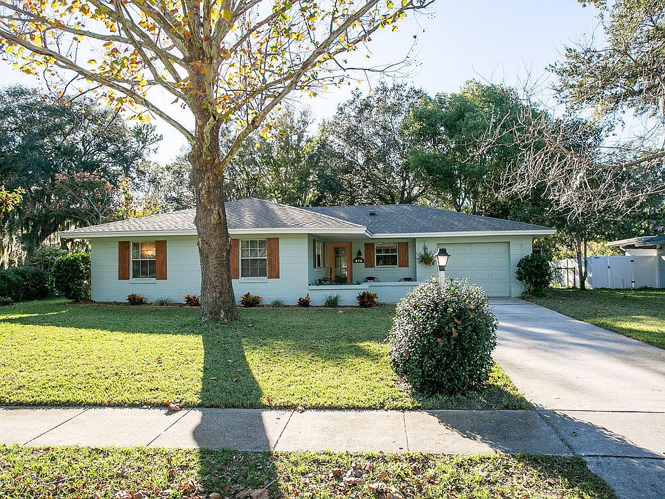 1st image of 876 Alcala Dr