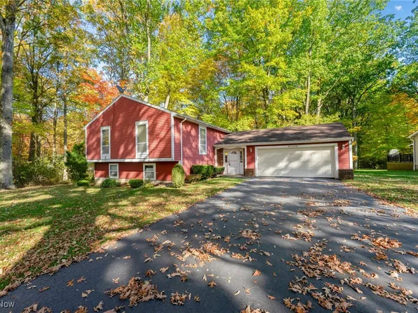 1270 Timbercrest St, Youngstown, OH 44505