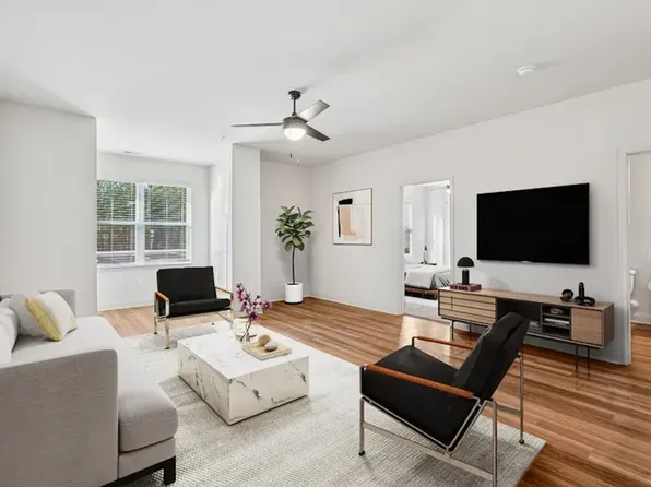 The Covey at Lake Jeannette, 4408 N Church St #102, Greensboro, NC 27455