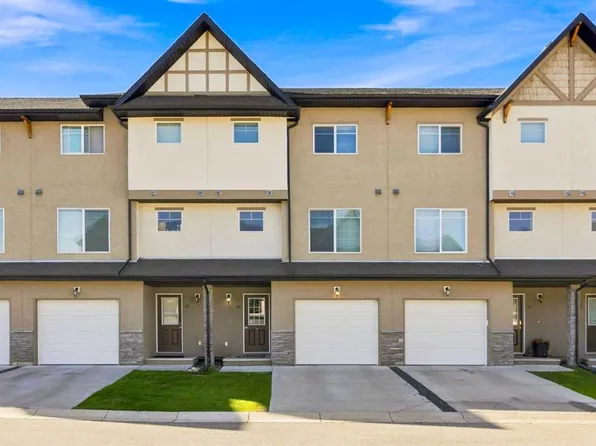 59 N Cimarron Vista Gdns, Okotoks, AB T1S 0G3