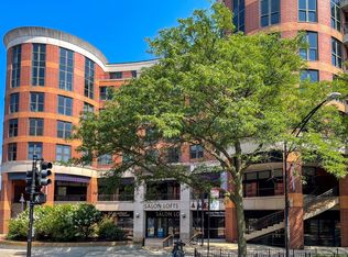 350 W Belden Ave APT 310, Chicago, IL 60614