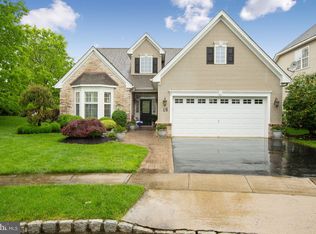 16 Sanibel Ln, Hamilton, NJ 08691
