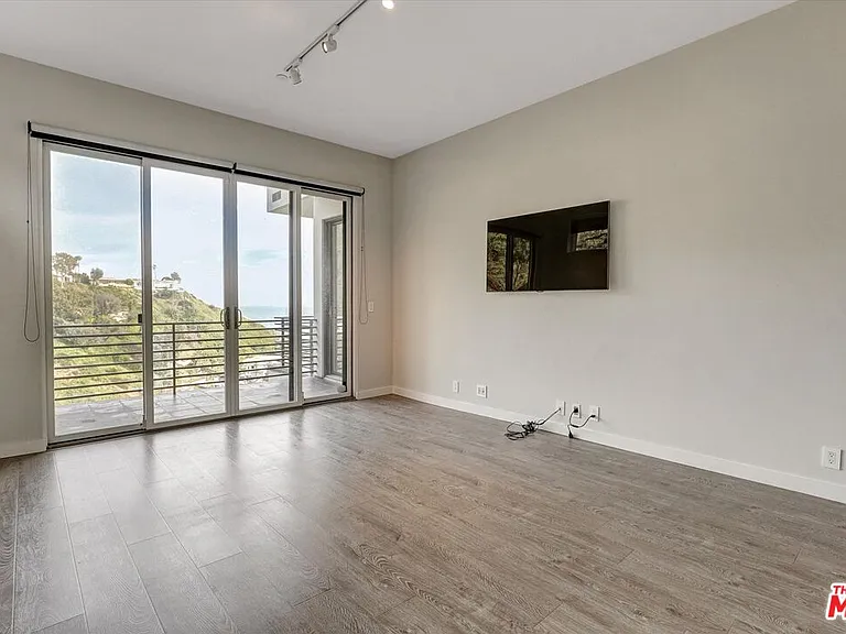 3850 Rambla Orienta — Photo 50