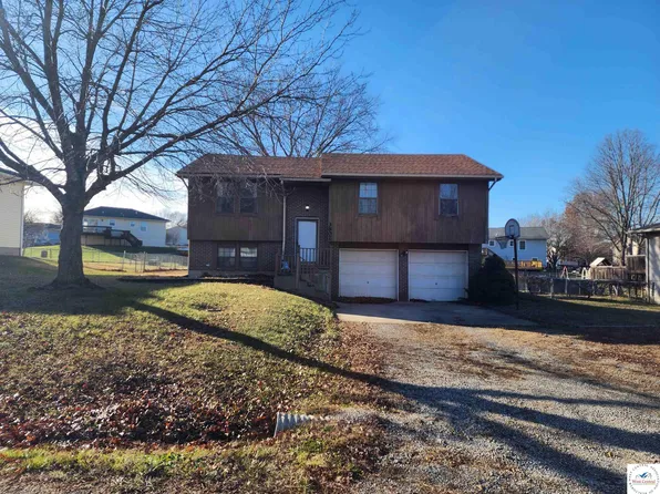 3802 S New York Ave, Sedalia, MO 65301