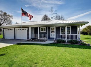 217 Wilson Ct, Anamosa, IA 52205