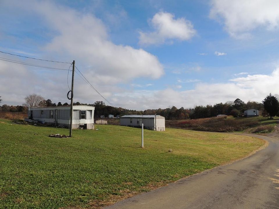 2nd image of 106 Prices Grove Rd