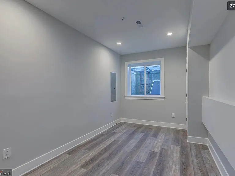 2222 E Albert St — Photo 23
