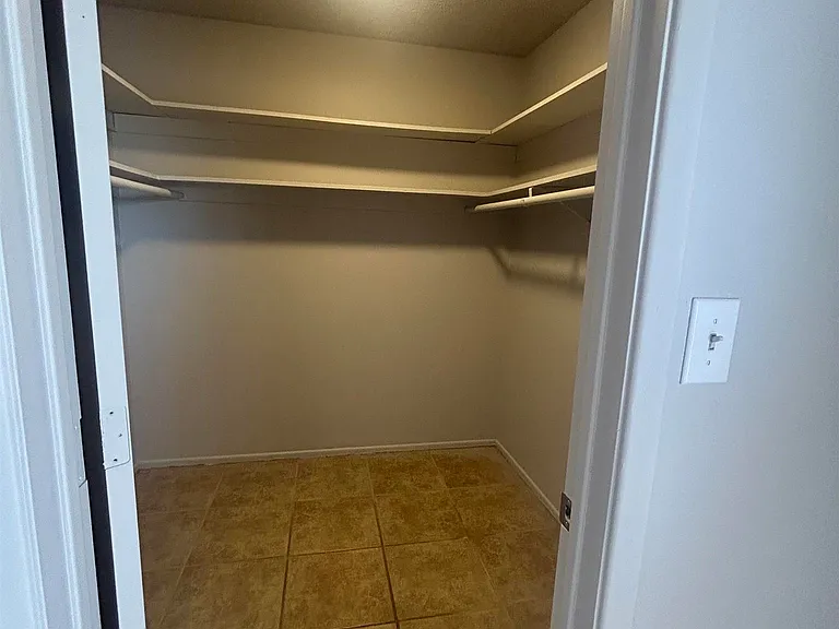143 W 27th Pl — Photo 13