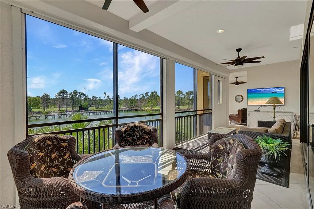3 bed, 3.5 bath, 2950 sqft, $19,500 — Photo 4